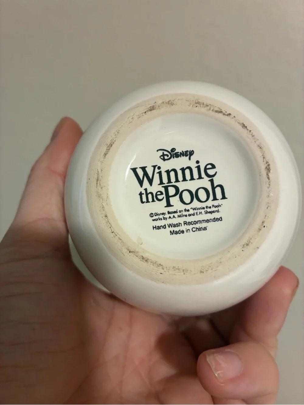 Winnie the Pooh Cup Mug - Yellow Illustration Disney Original